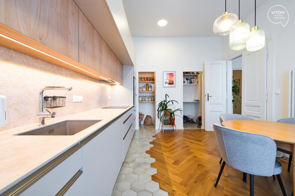 Prodej bytu 3+1 94 m2, Praha – Smíchov