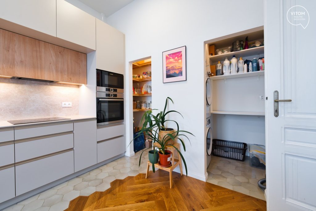 Prodej bytu 3+1 94 m2, Praha – Smíchov