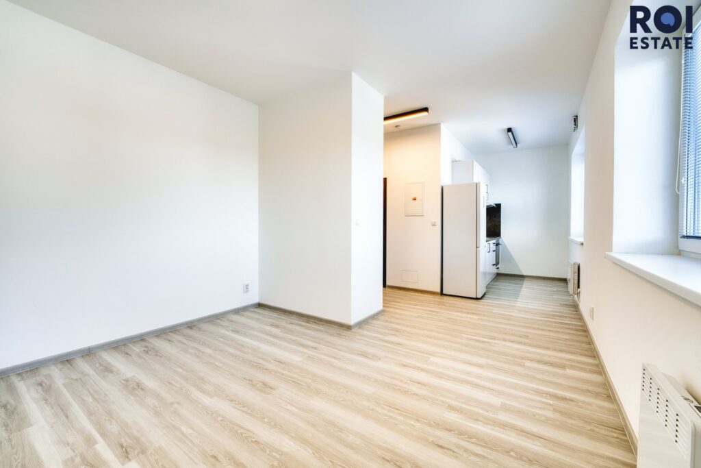 Pronájem nového bytu 1+kk, 28 m² – Rousínov s parkovacím místem