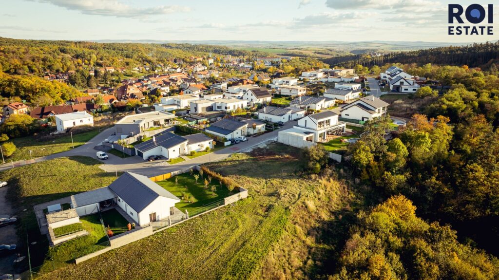 Prodej unikátního stavebního pozemku 1 324 m², Mokrá-Horákov – Mokrá