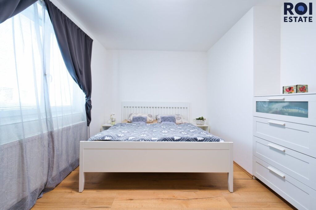 Moderní rodinný dům 100 m² + dvůr s terasou a zahrada – celkem 766 m² – Slavkov u Brna