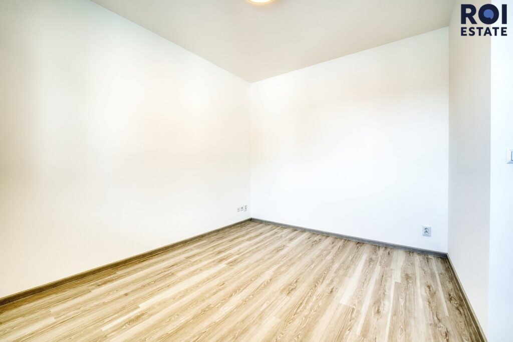 Pronájem nového bytu 1+kk, 28 m² – Rousínov s parkovacím místem