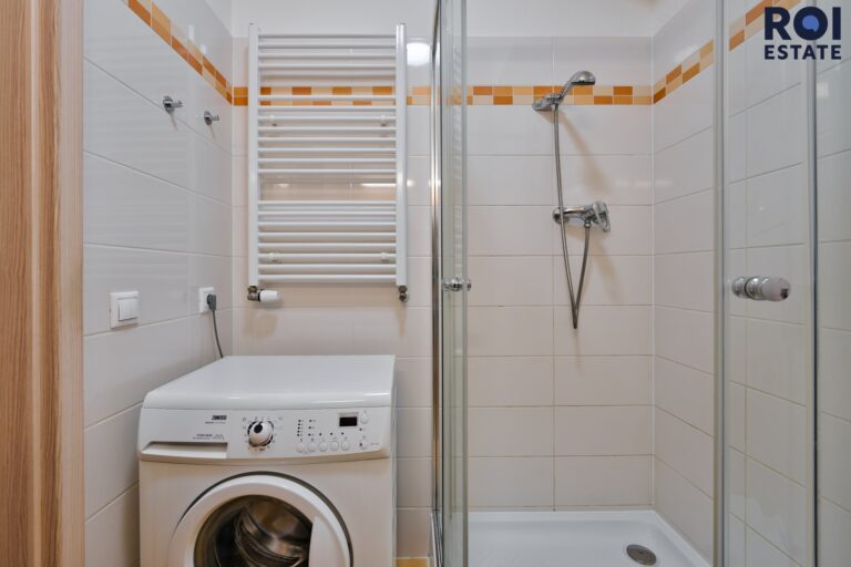 Pronájem bytu 1+kk 33 m², Praha – Vysočany