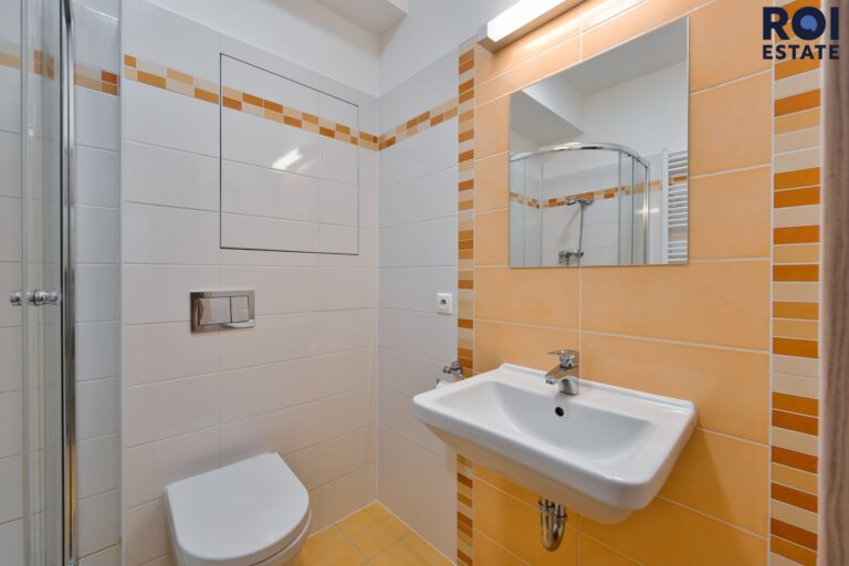 Pronájem bytu 1+kk 33 m², Praha – Vysočany