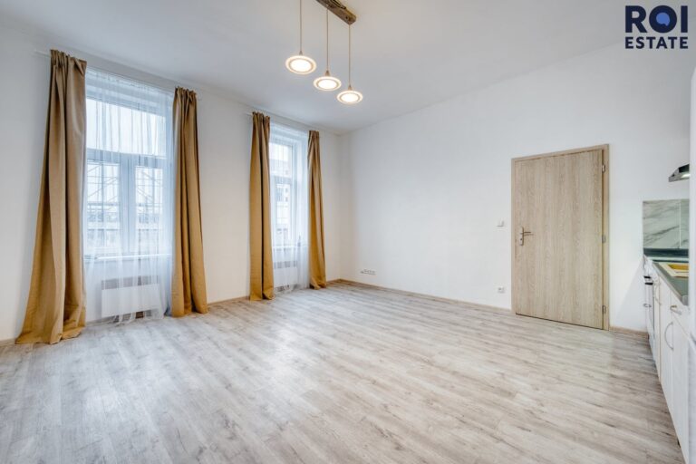 Prodej bytu, 2+kk, 52m², Praha 8, Sokolovská
