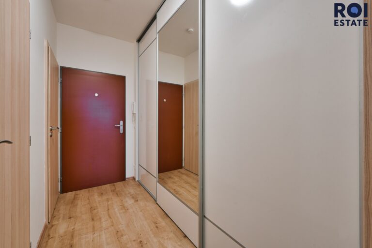 Pronájem bytu 1+kk 33 m², Praha – Vysočany