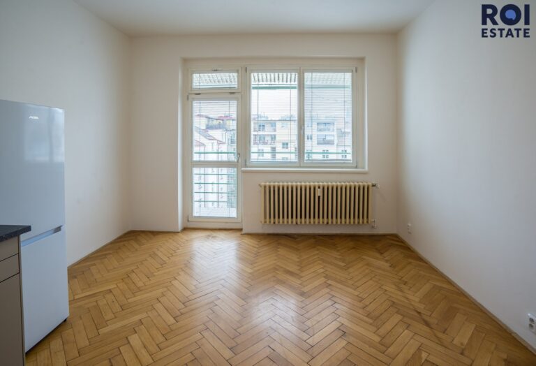 Pronájem bytu 1+kk 27 m², s balkonem, Veletržní – P7 Holešovice, volný ihned