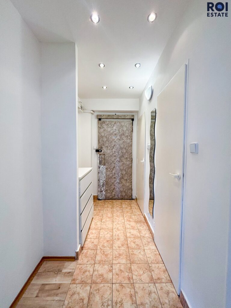 Pronájem světlého bytu 2+kk 52 m², Praha – Modřany