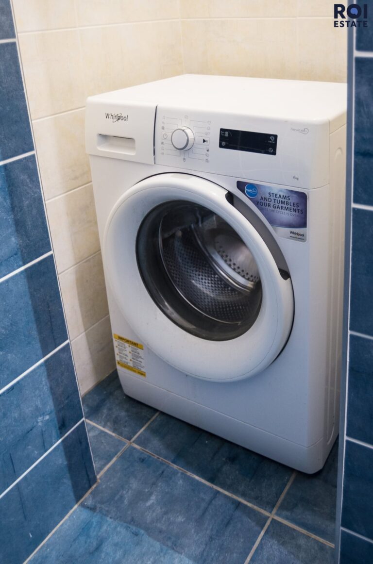 Prostorný a světlý byt 3+1 (78 m²) v srdci Vršovic