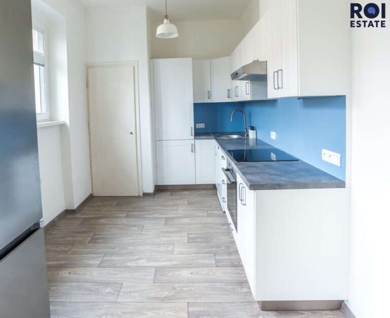 Prostorný a světlý byt 3+1 (78 m²) v srdci Vršovic