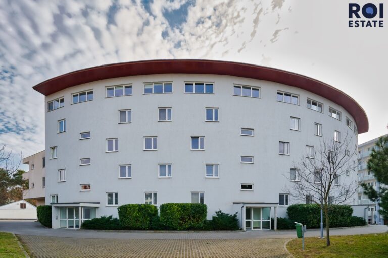 Prodej bytu 1+kk, 40 m² + terasa 8 m² – Brno – Slatina