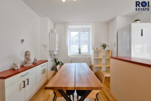 Byt 2+1 (3+kk) 76 m² s dílnou a zahrádkou – Vyškov část Rychtářov