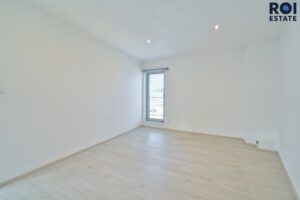 Originální novostavba s atypickou architekturou v Rosicích -140 m²