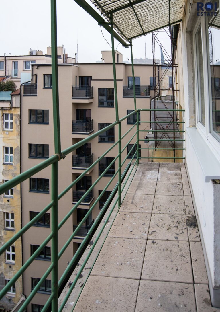 Pronájem bytu 1+kk 27 m², s balkonem, Veletržní – P7 Holešovice, volný ihned