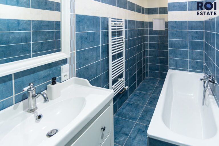 Prostorný a světlý byt 3+1 (78 m²) v srdci Vršovic