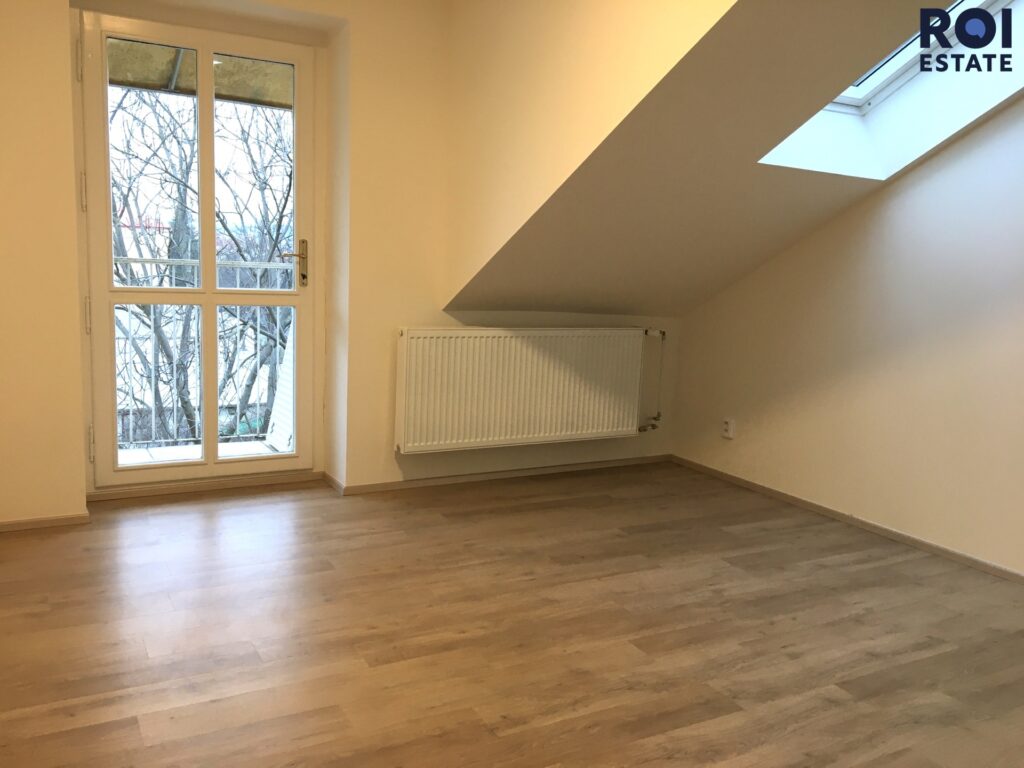 Stylový podkrovní byt 2+kk v centru Brna s balkónem