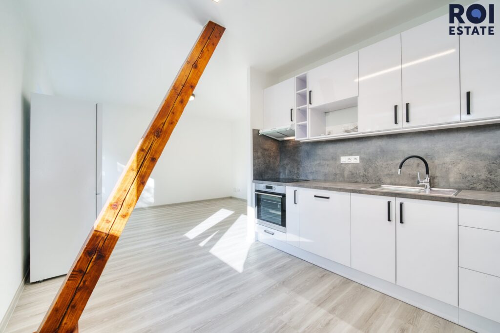 Pronájem bytu 3+kk, 61 m² – Rousínov