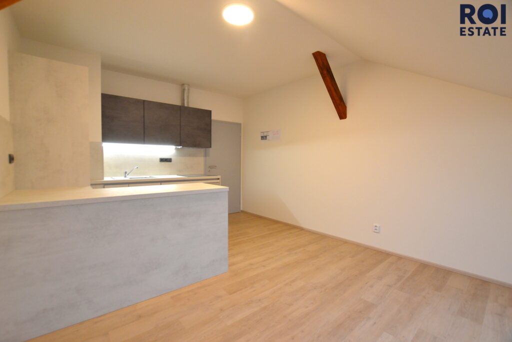 Stylový podkrovní byt 2+kk v centru Brna s balkónem