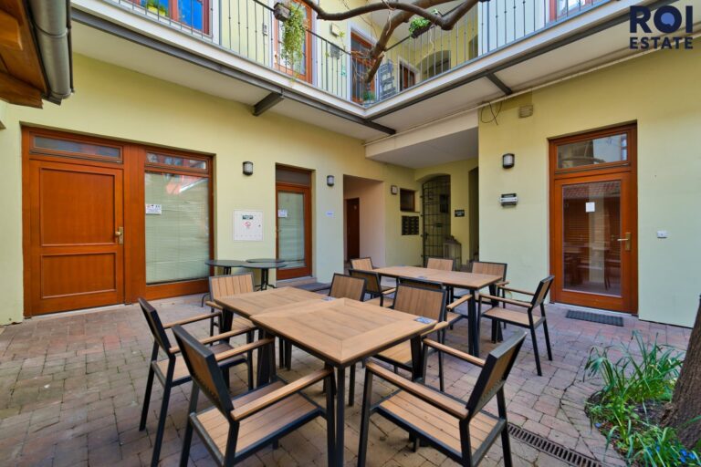 Pronájem komerčních prostor, 50m2, Slovákova, centrum Brna