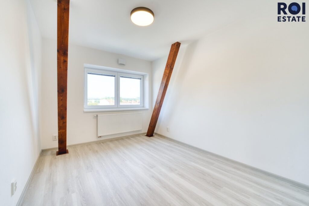 Pronájem bytu 3+kk, 61 m² – Rousínov