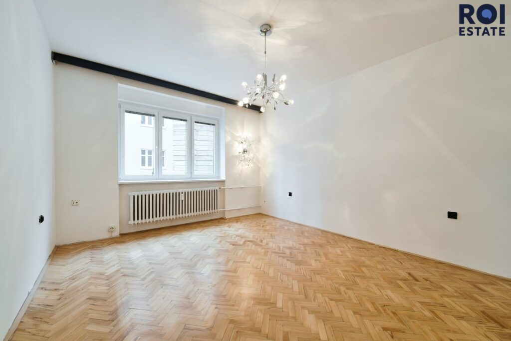 Pronájem prostorného 2+1 s balkonem na Antonínské – klidné bydlení v centru Brna